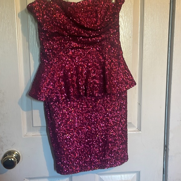 LA CITE sequin dress very elegant, Great for formals - Picture 2 of 7